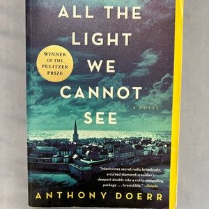 8- Historical fiction and award winner books. 8 book bundle.